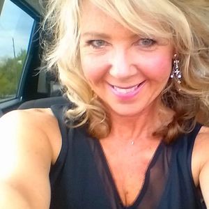 Meet your Posher, Michele